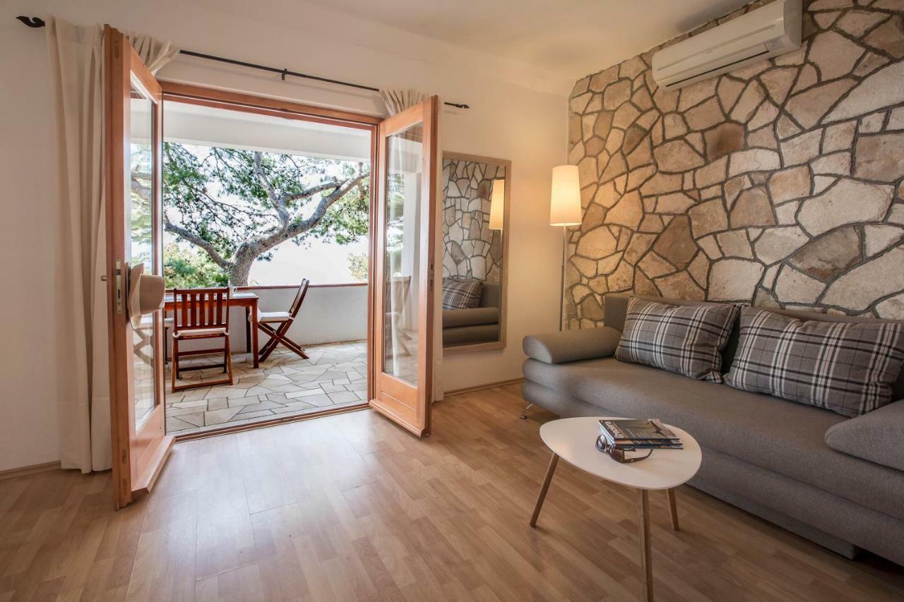 Villa Pod Borom Sveta Nedelja  Extérieur photo